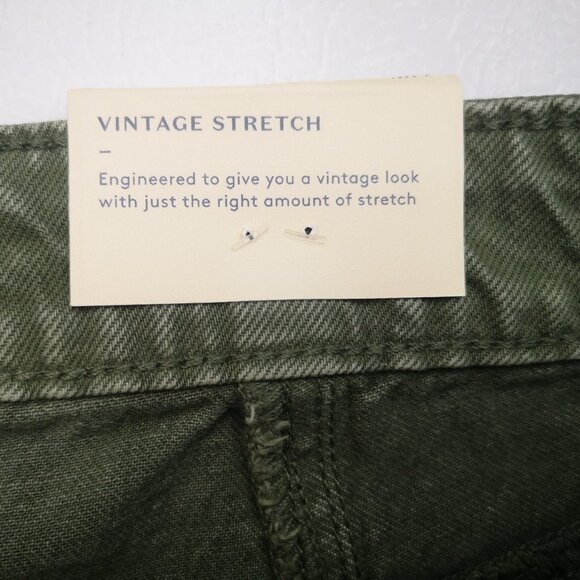 NWT Universal Thread Ladies Size 14W High Rise Midi A-line Green Jean Shorts - Picture 5 of 15